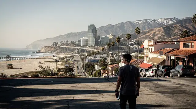 Self-Guided Audio Tours of Los Angeles: Hollywood, Downtown and Beyond