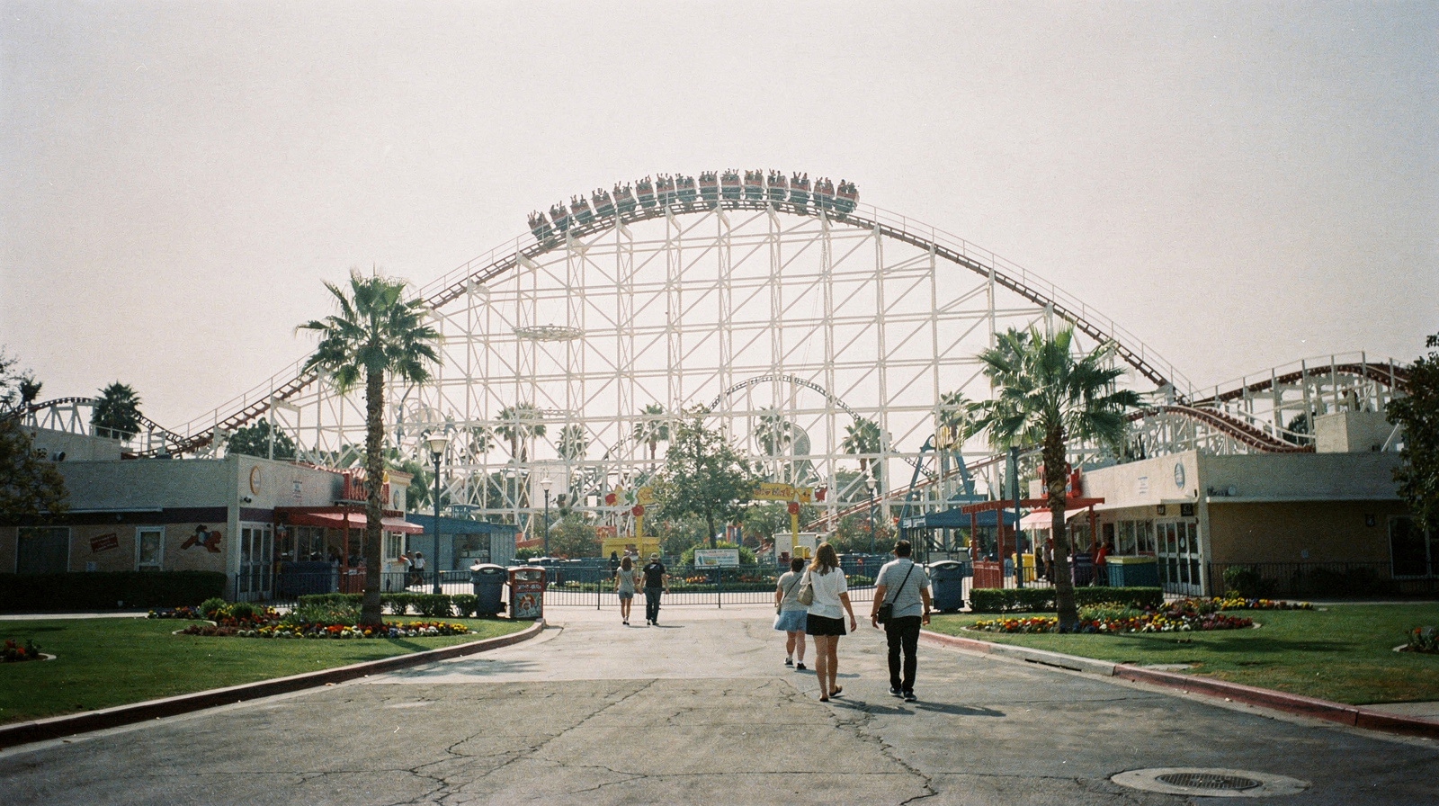 Theme Park Tickets from Los Angeles: Disneyland, Legoland and Universal