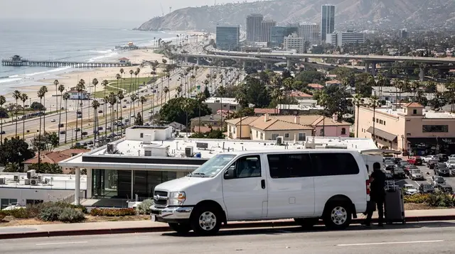 Getting Around Los Angeles: Transfers and Transport Explained