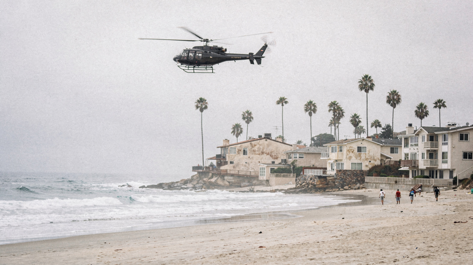 Helicopter Flights from Newport Beach: Scenic Air Tours Over Orange County
