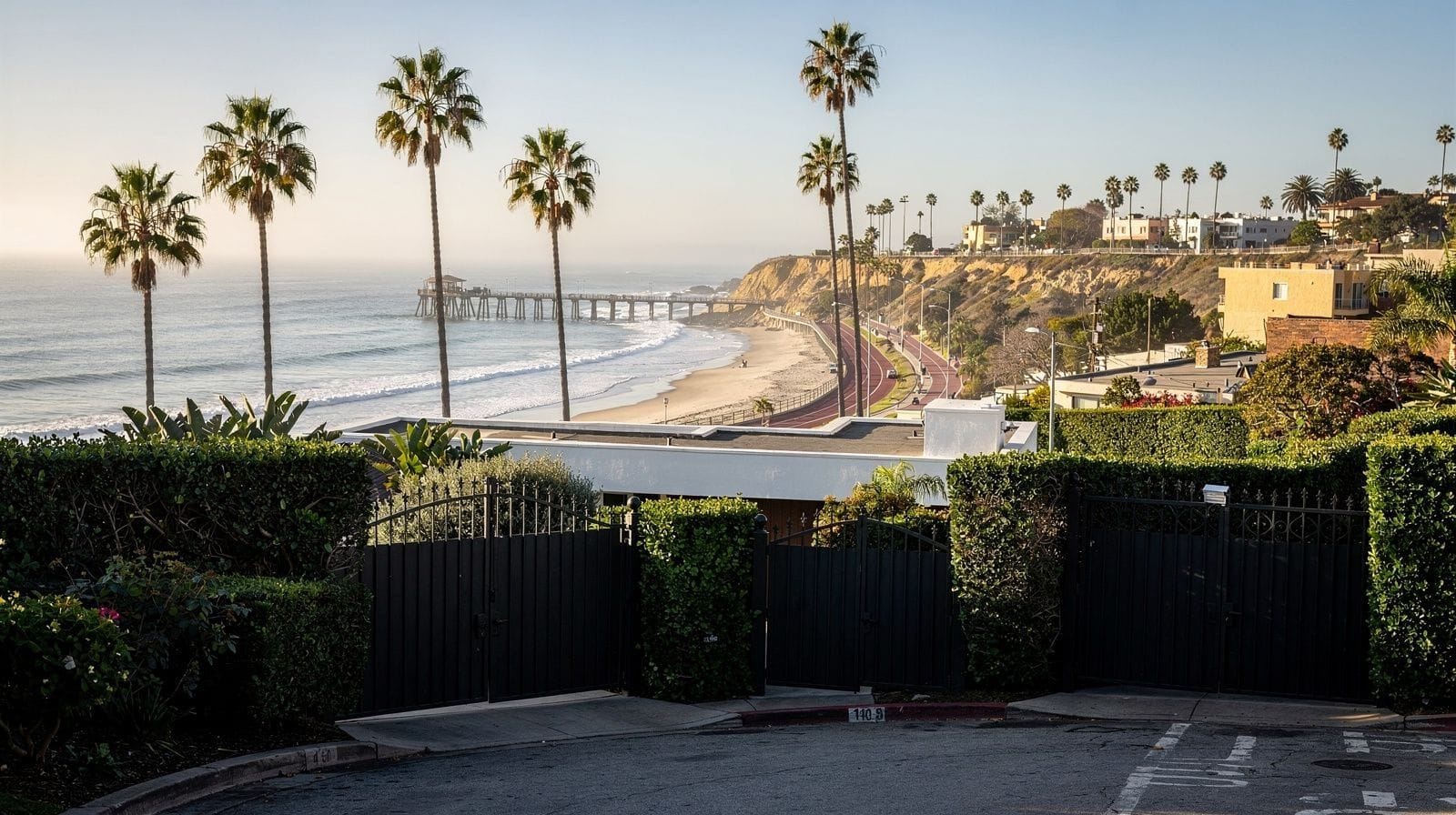 Celebrity Homes Tours from Santa Monica