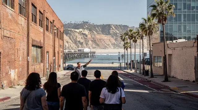 Walking Tours Along the Santa Monica and LA Beaches